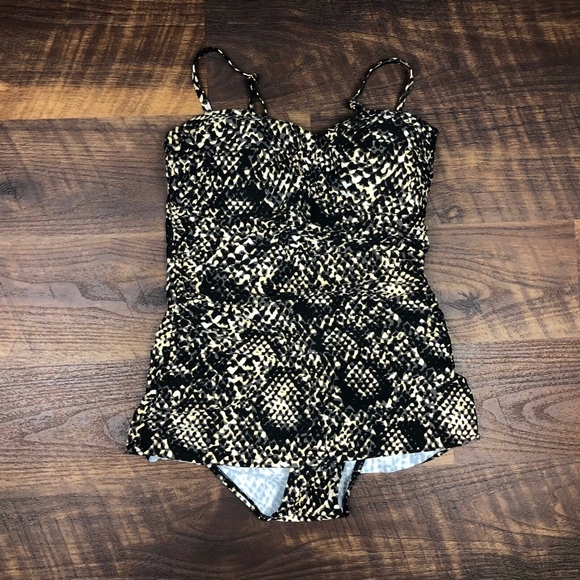 shore shapes swimwear size 10